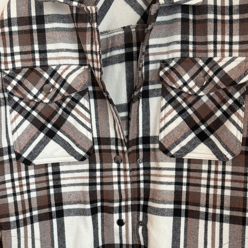 Plaid Button-Up Jacket - Picture 3 of 5